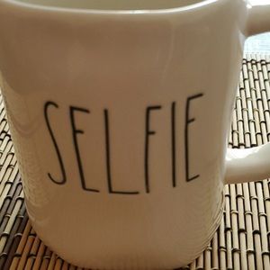 NWT  Rae Dunn Coffee Cup. Word: Selfie